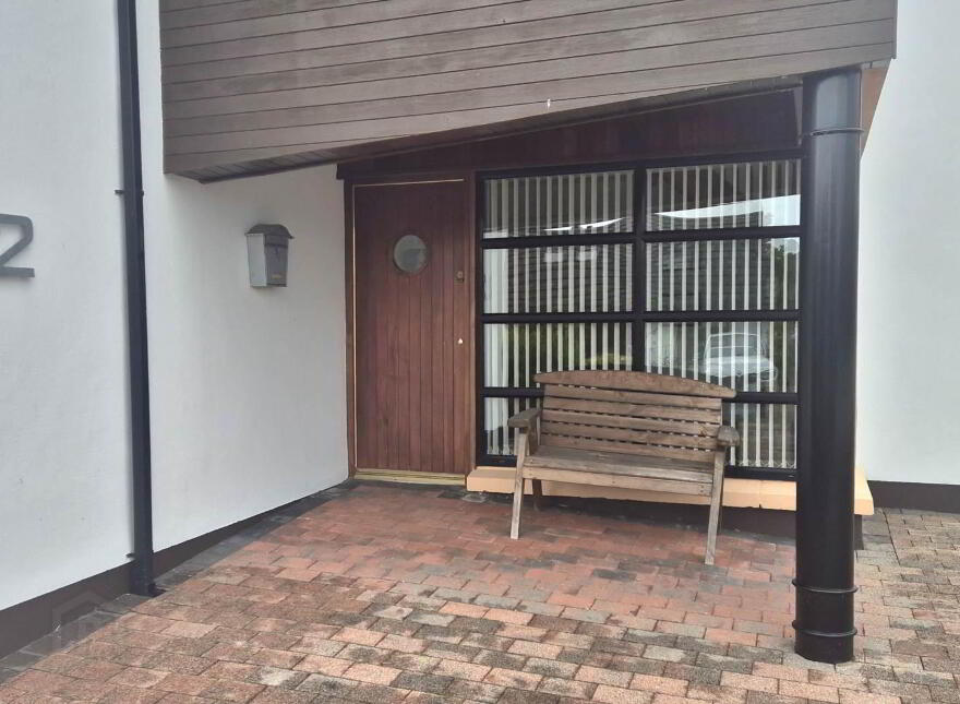 2 Dunhugh Manor, Londonderry, BT47 2TG