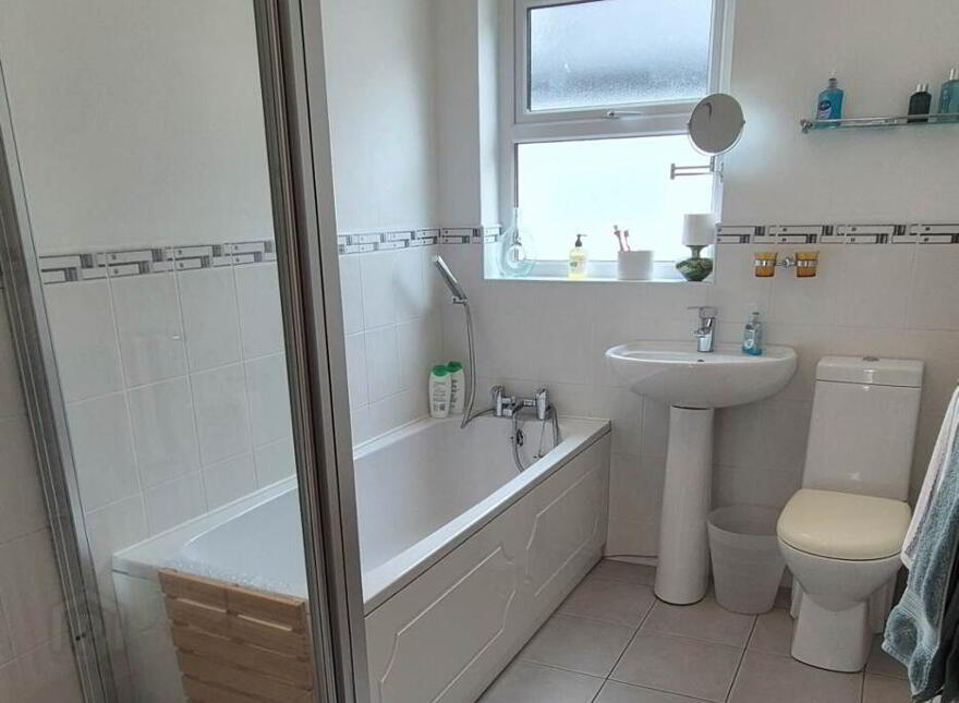 2 Dunhugh Manor, Londonderry, BT47 2TG