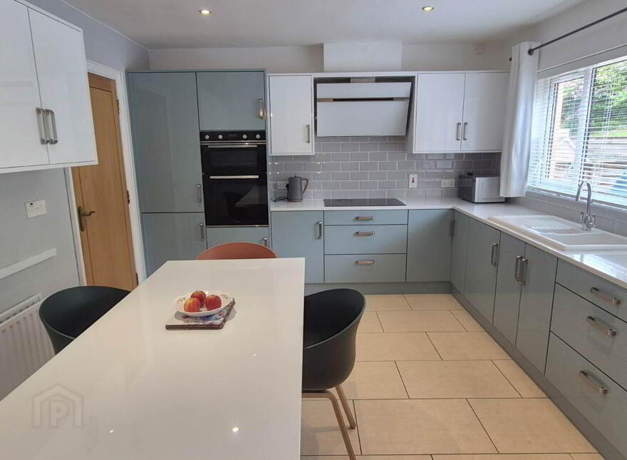 2 Dunhugh Manor, Londonderry, BT47 2TG