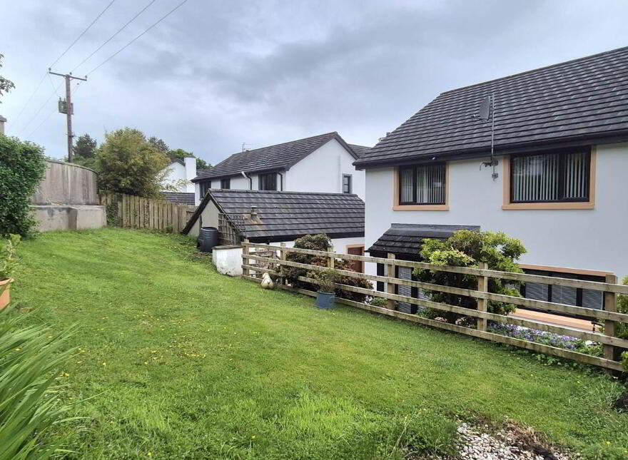 2 Dunhugh Manor, Londonderry, BT47 2TG