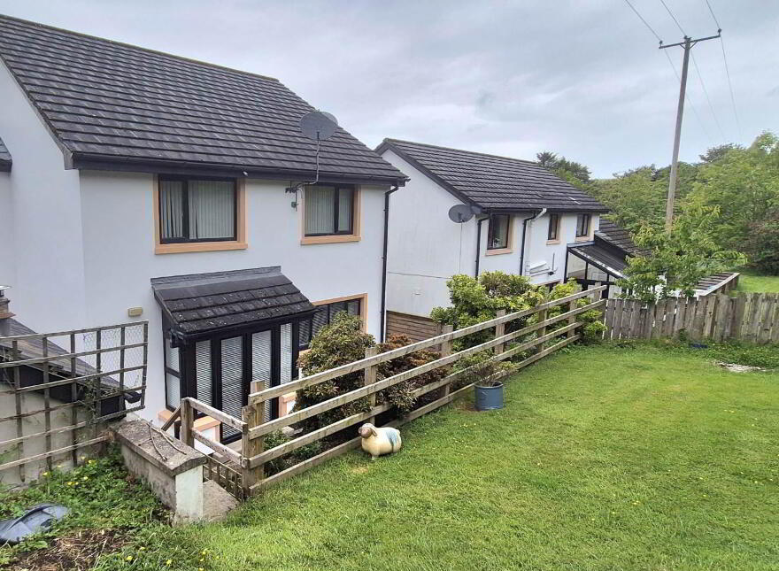 2 Dunhugh Manor, Londonderry, BT47 2TG