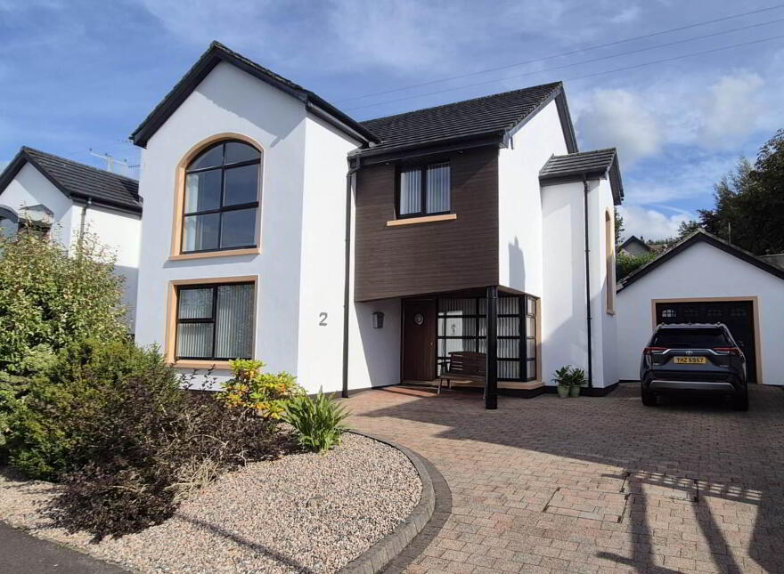 2 Dunhugh Manor, Londonderry, BT47 2TG