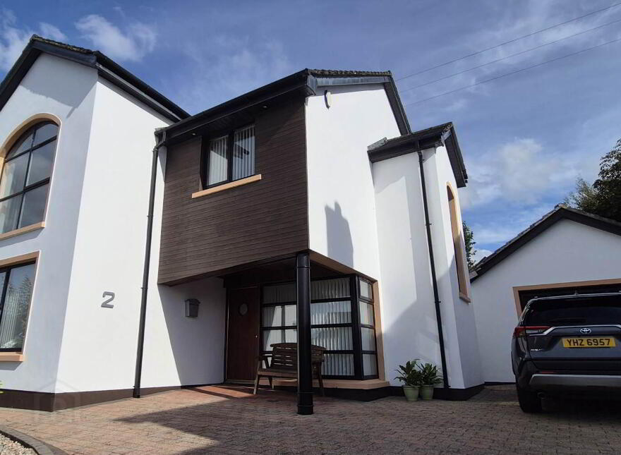 2 Dunhugh Manor, Londonderry, BT47 2TG