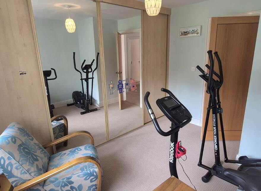 2 Dunhugh Manor, Londonderry, BT47 2TG