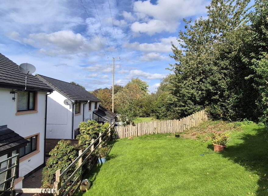 2 Dunhugh Manor, Londonderry, BT47 2TG