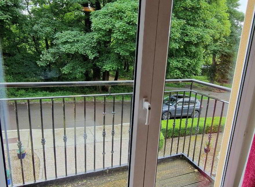 8 Loreto Wood, Cavan Town