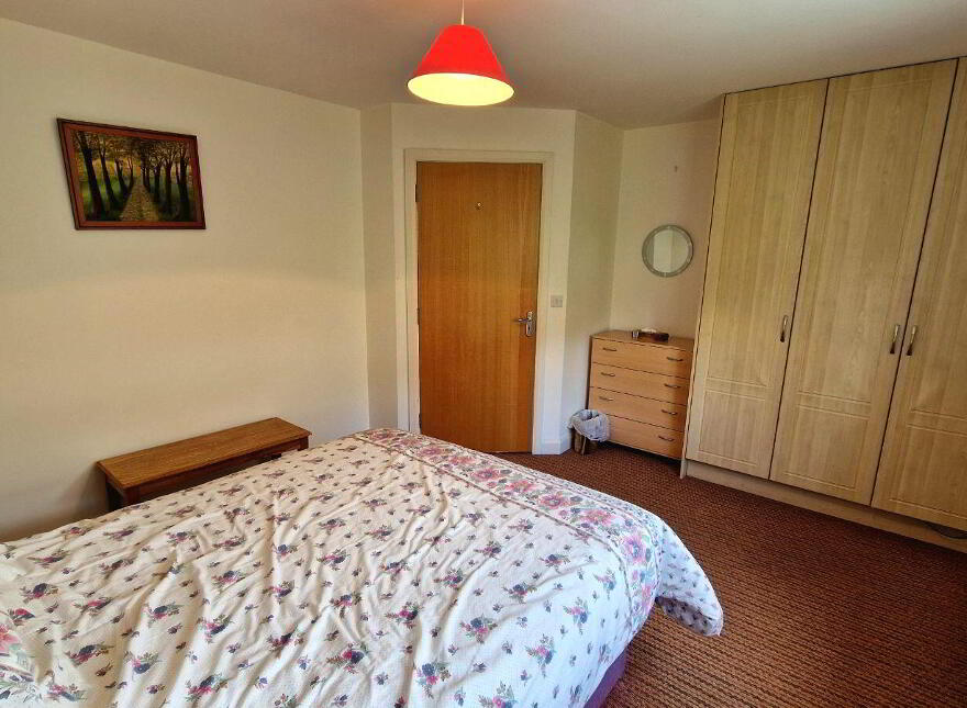 8 Loreto Wood, Cavan Town