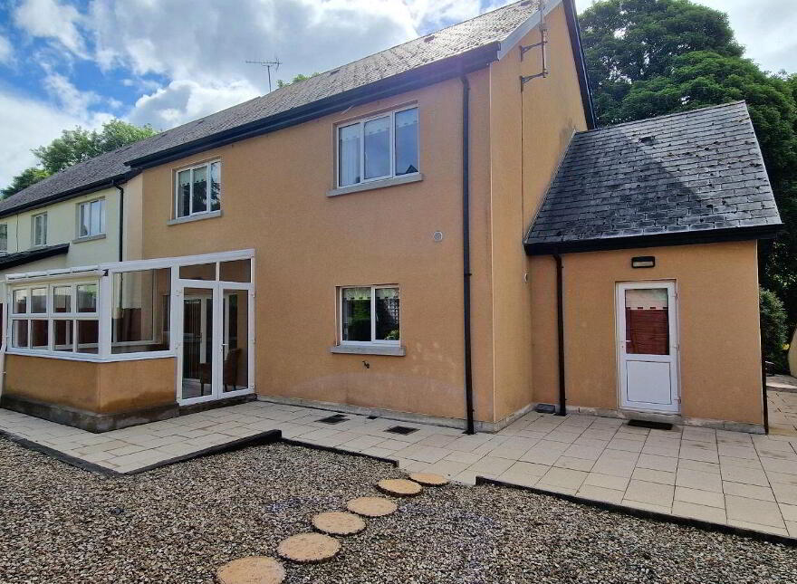 8 Loreto Wood, Cavan Town