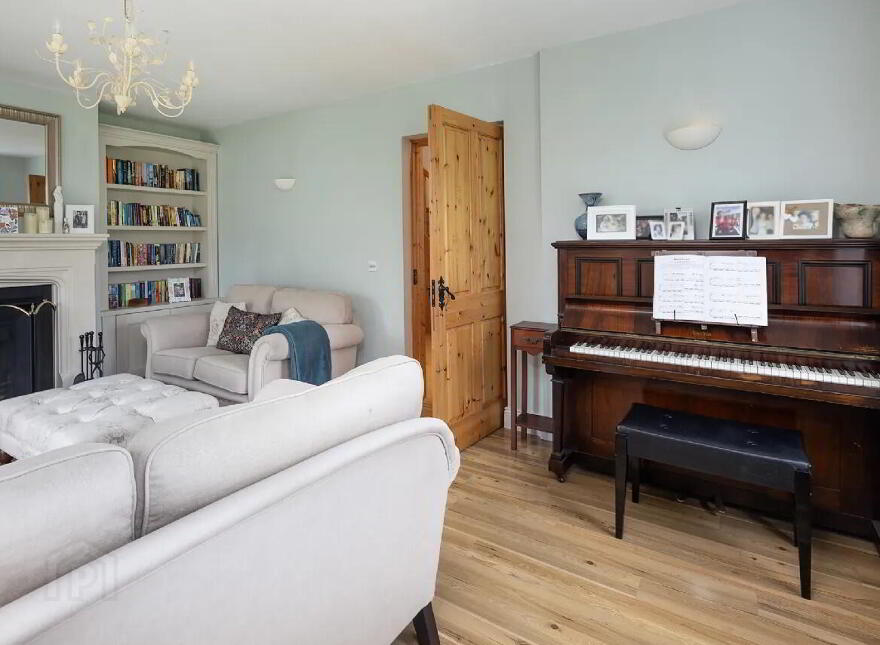 12 Chapel Field, Knockraha, T56VH22