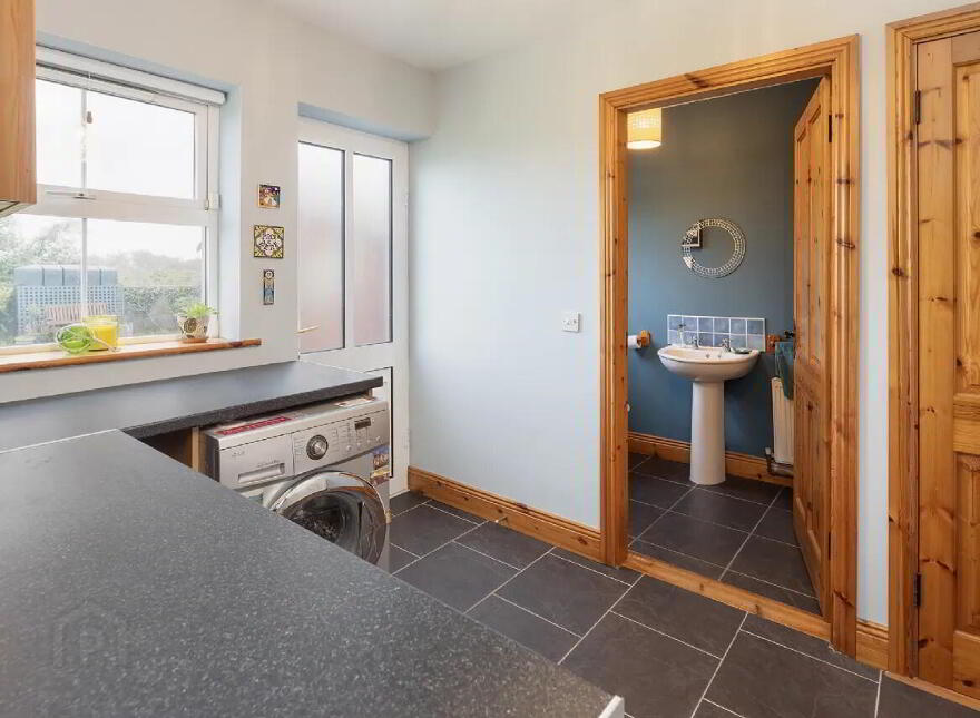 12 Chapel Field, Knockraha, T56VH22