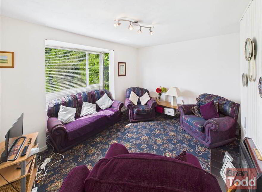 Killyglen Road, Larne, BT40 2HR