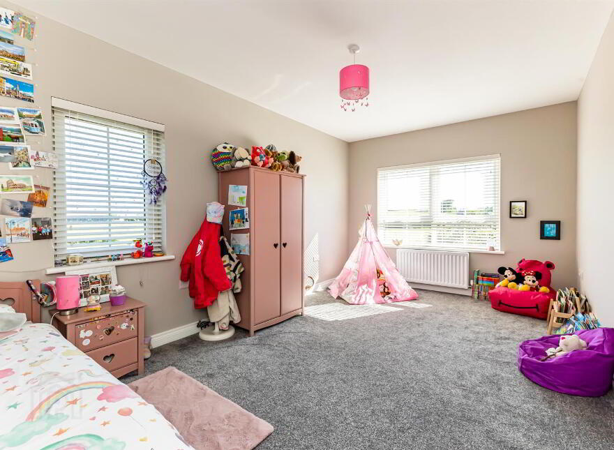 14 Rowanvale Crescent, Conlig, Newtownards, BT23 7HP