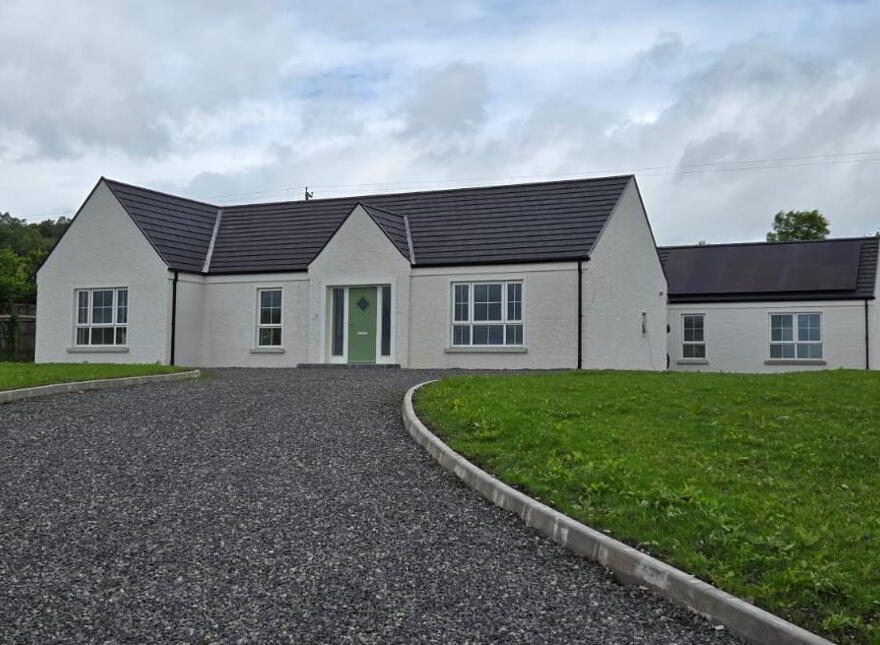15b Holme Road, Dromore, Omagh, BT78 3BX photo