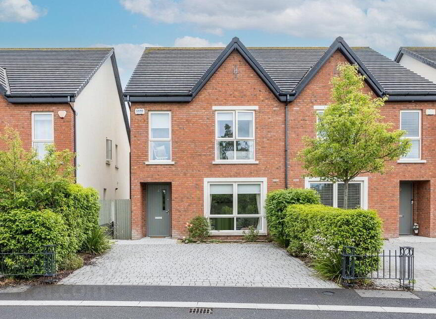 4 Churchfield Park, Ashbourne, A84N935 photo