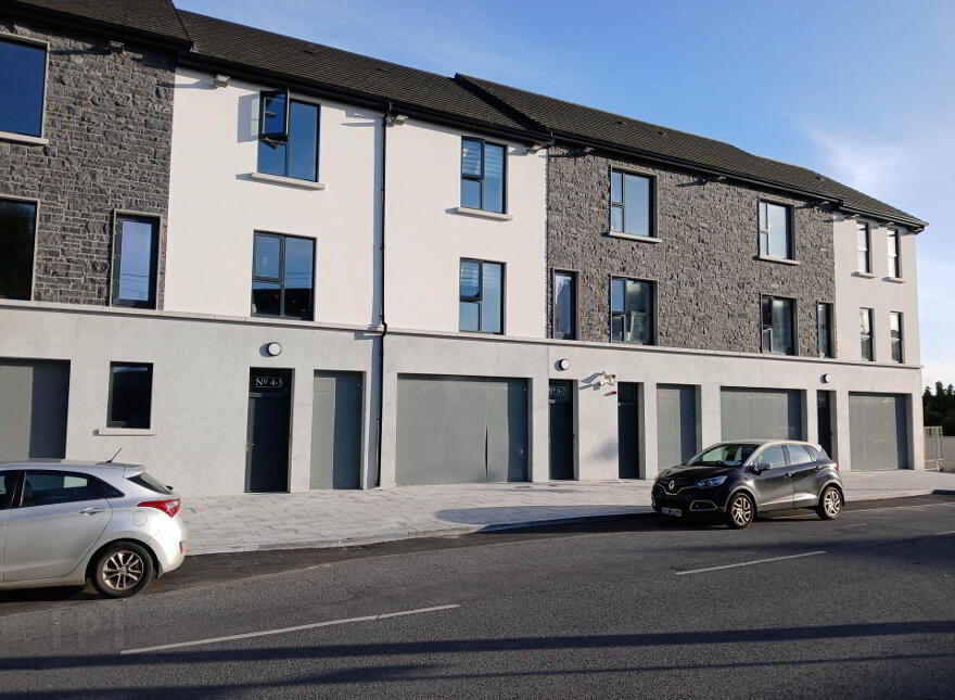 10-12 St. Mary`s Square, Athlone, N37X8F8