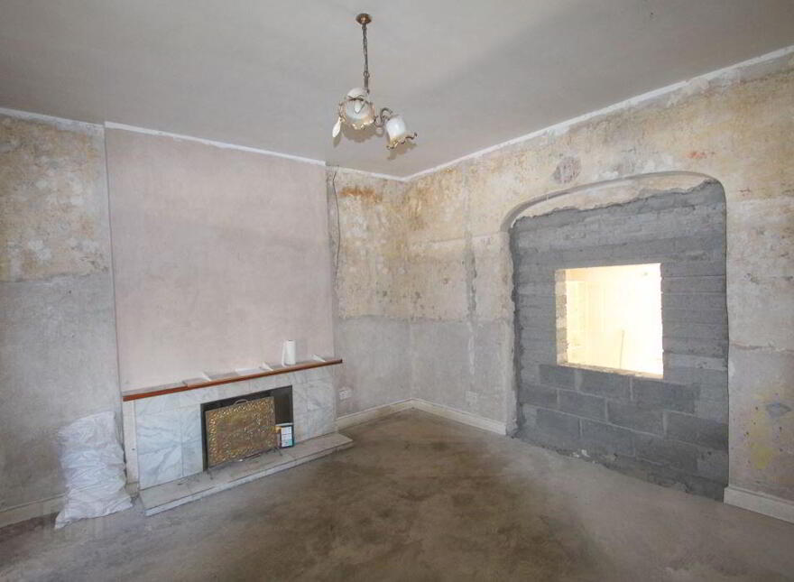 18 Church Street, Tullamore, R35NH10