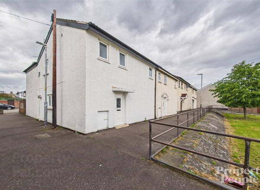 9 Carlisle Square, Belfast, BT15 2PU photo
