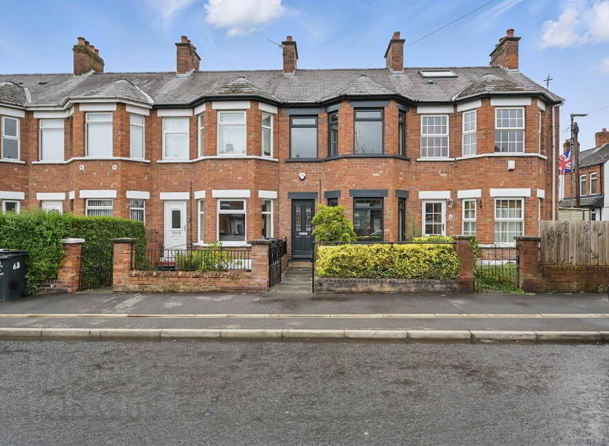 72 Ravenscroft Avenue, Belfast, BT5 5BB photo
