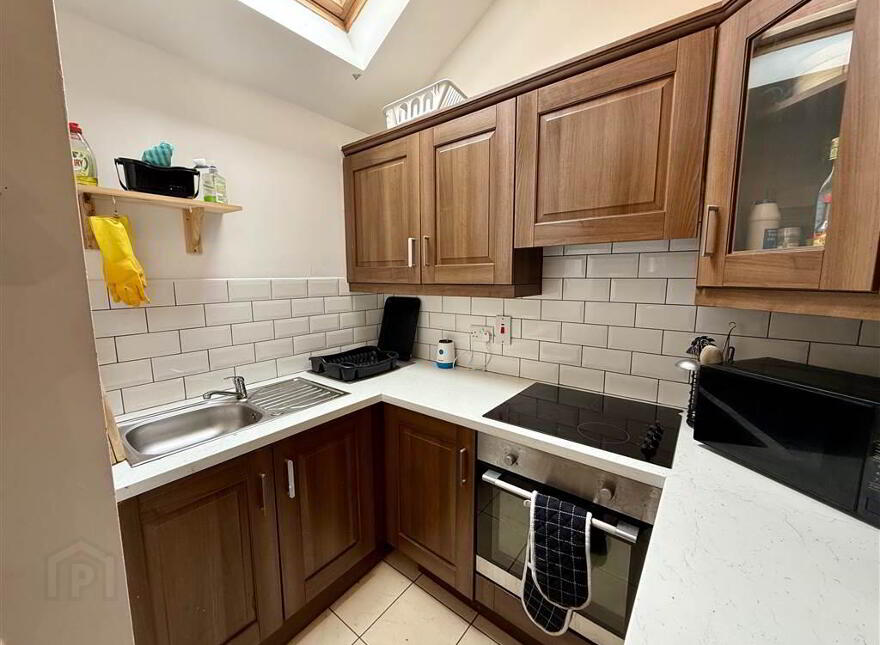 74 Hatton Drive, Belfast, BT6 9BD
