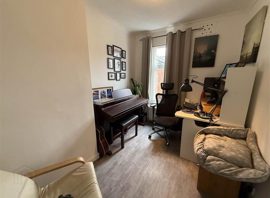 74 Hatton Drive, Belfast, BT6 9BD