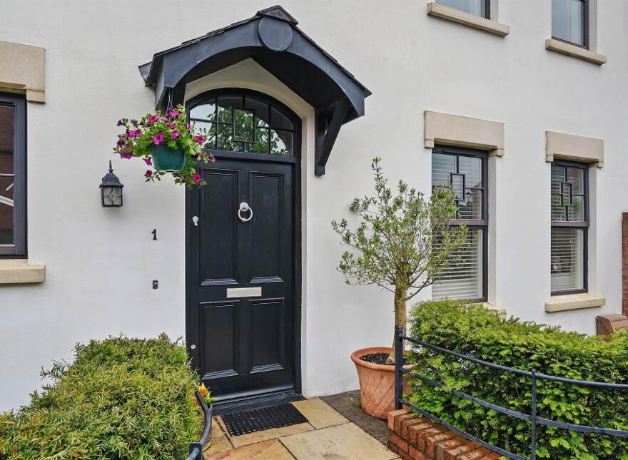 1 Ishbel Gardens, Belvoir Park, Belfast, BT8 8FT