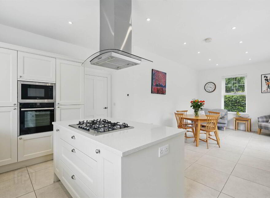 1 Ishbel Gardens, Belvoir Park, Belfast, BT8 8FT