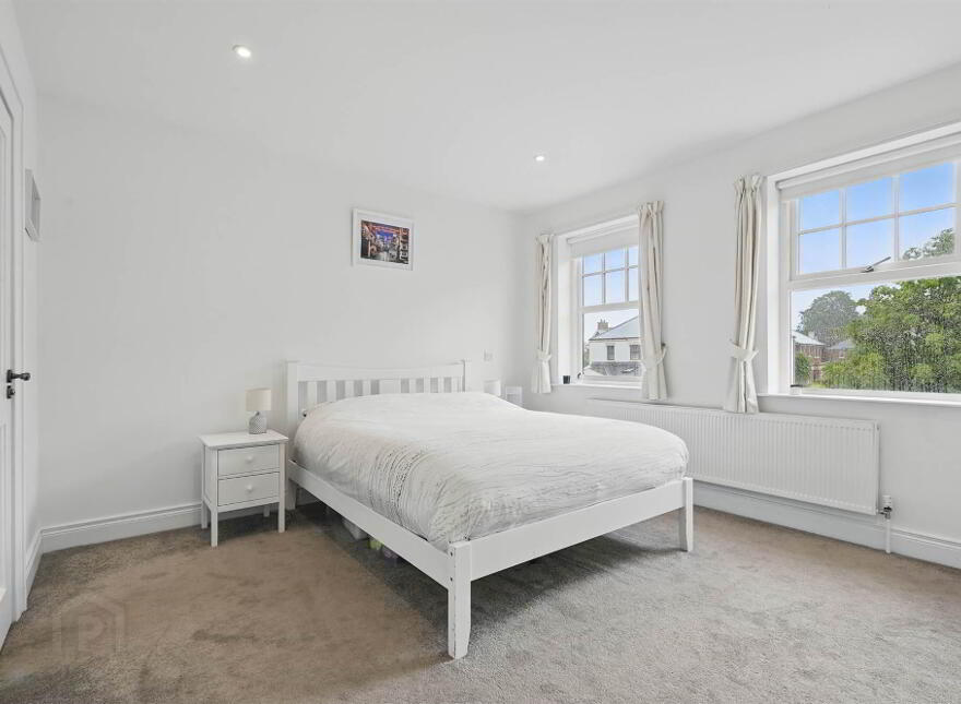 1 Ishbel Gardens, Belvoir Park, Belfast, BT8 8FT