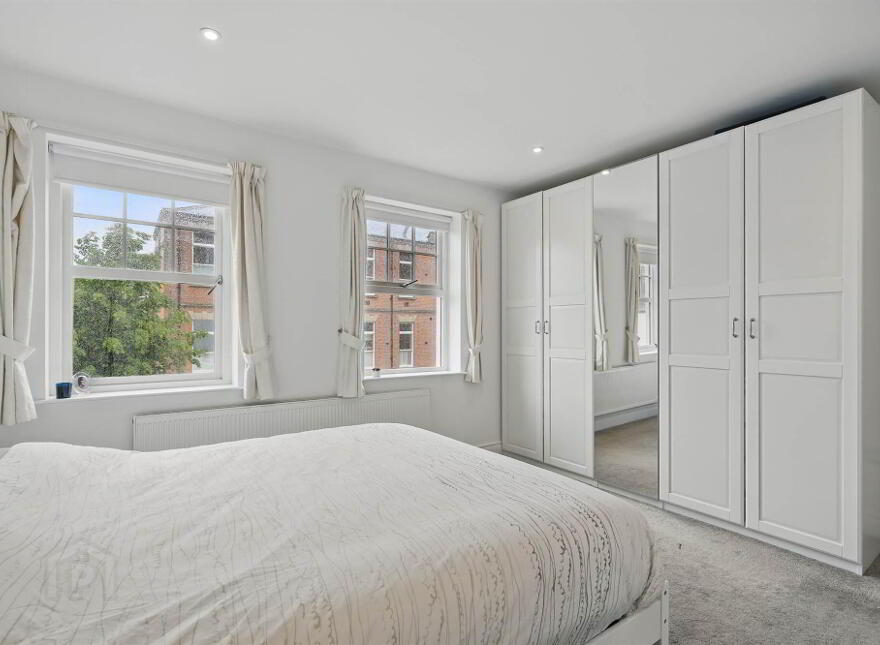 1 Ishbel Gardens, Belvoir Park, Belfast, BT8 8FT