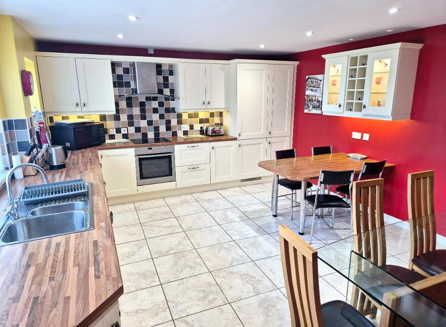 52 Craighahulliar Road, Portrush, BT56 8NN