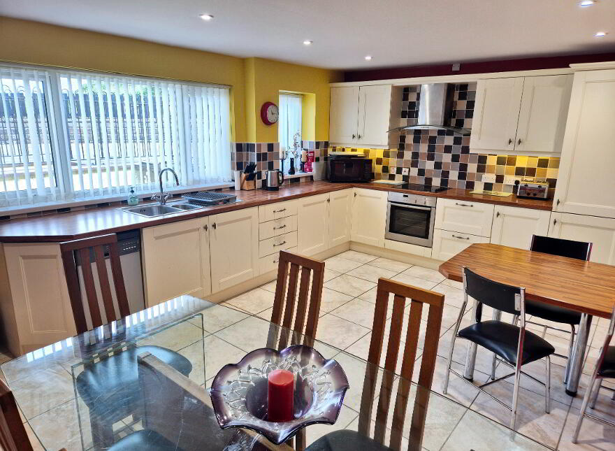 52 Craighahulliar Road, Portrush, BT56 8NN