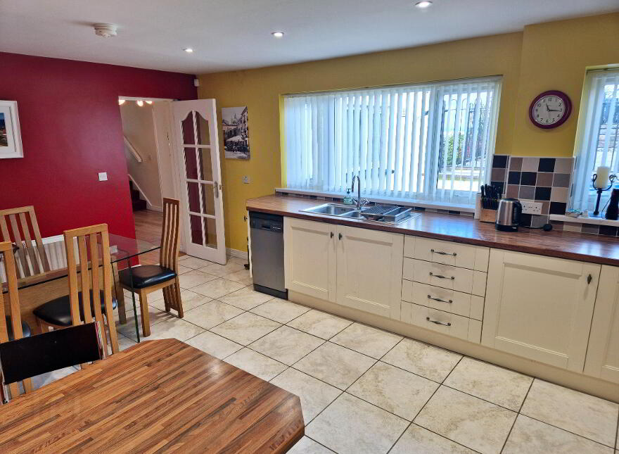 52 Craighahulliar Road, Portrush, BT56 8NN