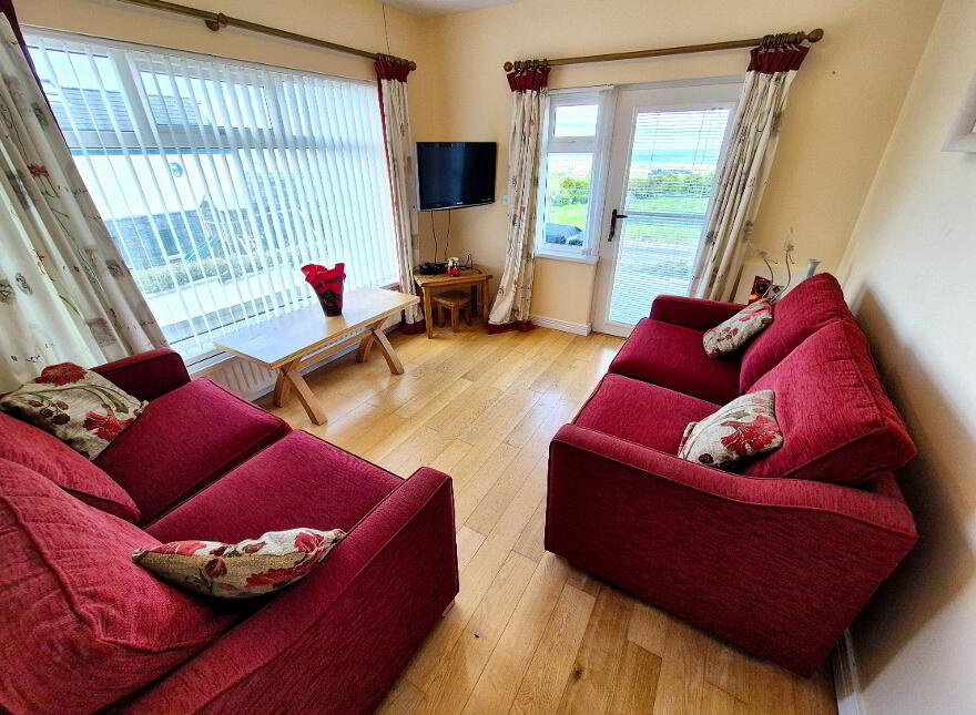 52 Craighahulliar Road, Portrush, BT56 8NN