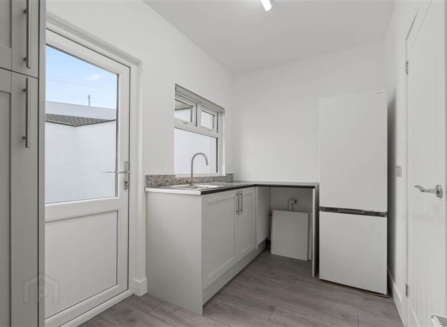 13 Park Avenue, Dundonald, Belfast, BT16 2AJ