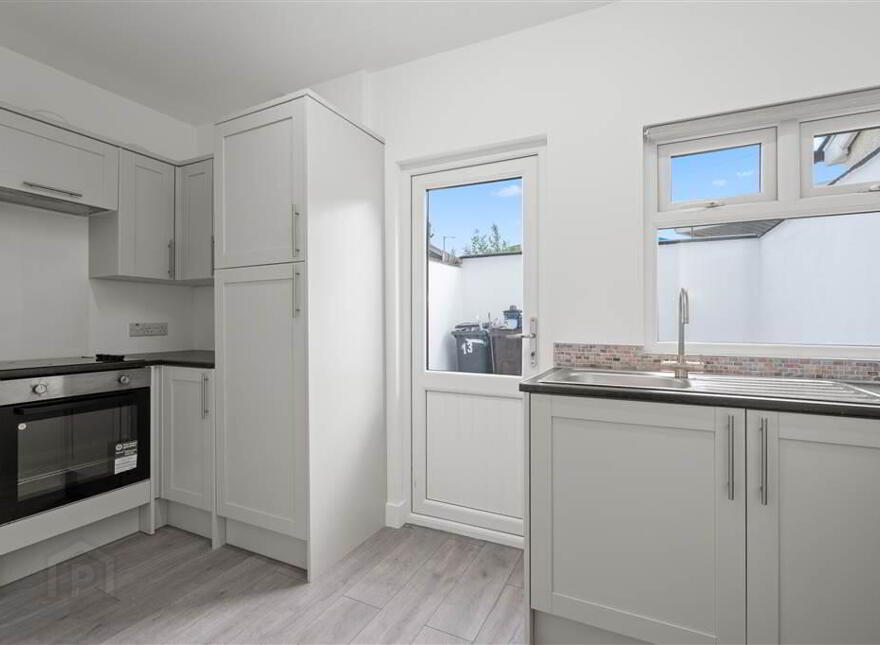 13 Park Avenue, Dundonald, Belfast, BT16 2AJ