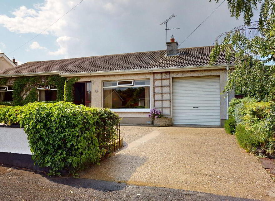 64 Shanreagh Park, Limavady, BT49 0SE photo