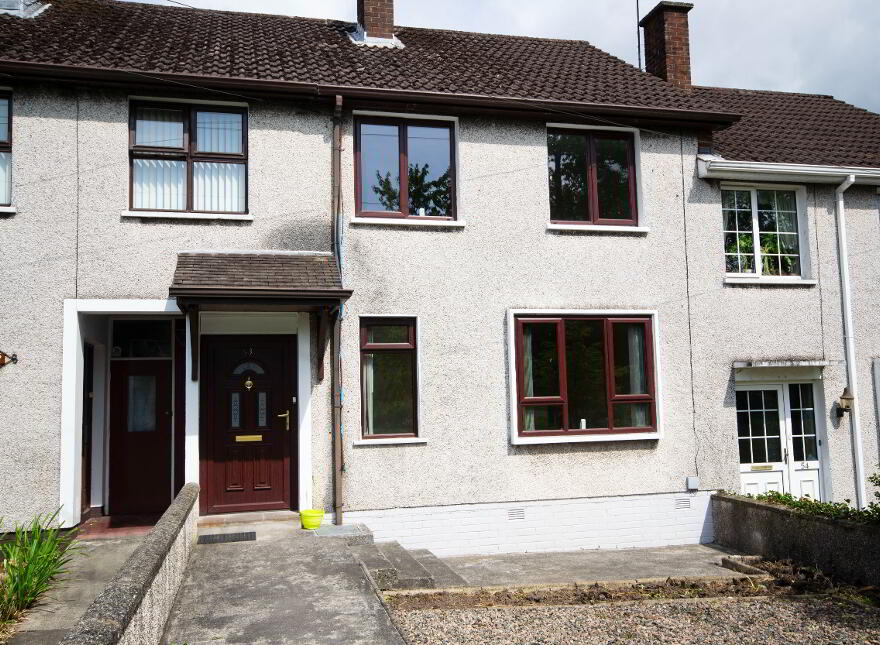 53 Festival Park, Omagh, BT78 1JP photo