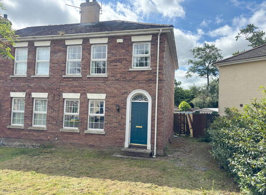 6 Summerhill Court, Banbridge, BT32 3GZ photo