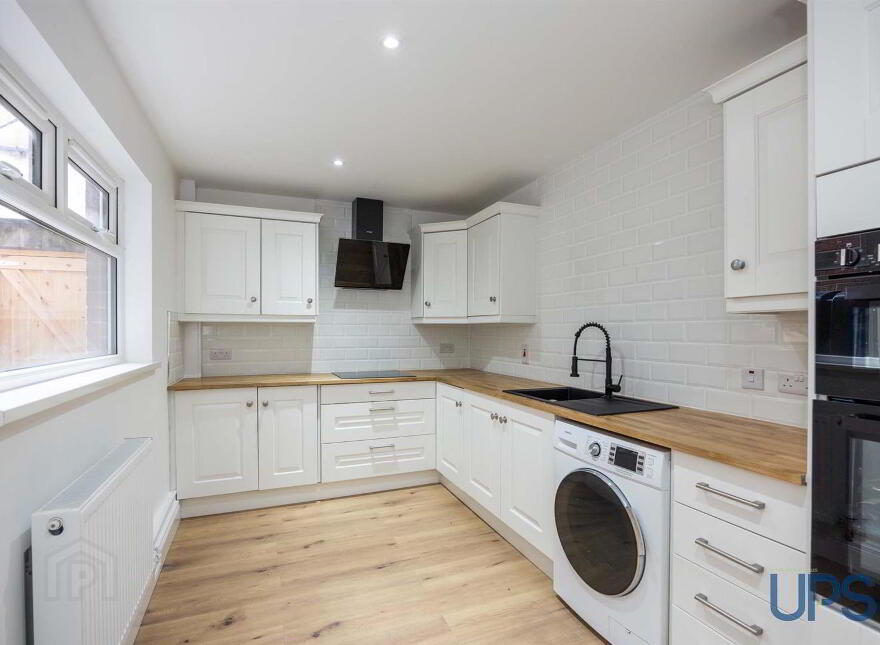 8 Nansen Street, Falls Road, Belfast, BT12 6AT