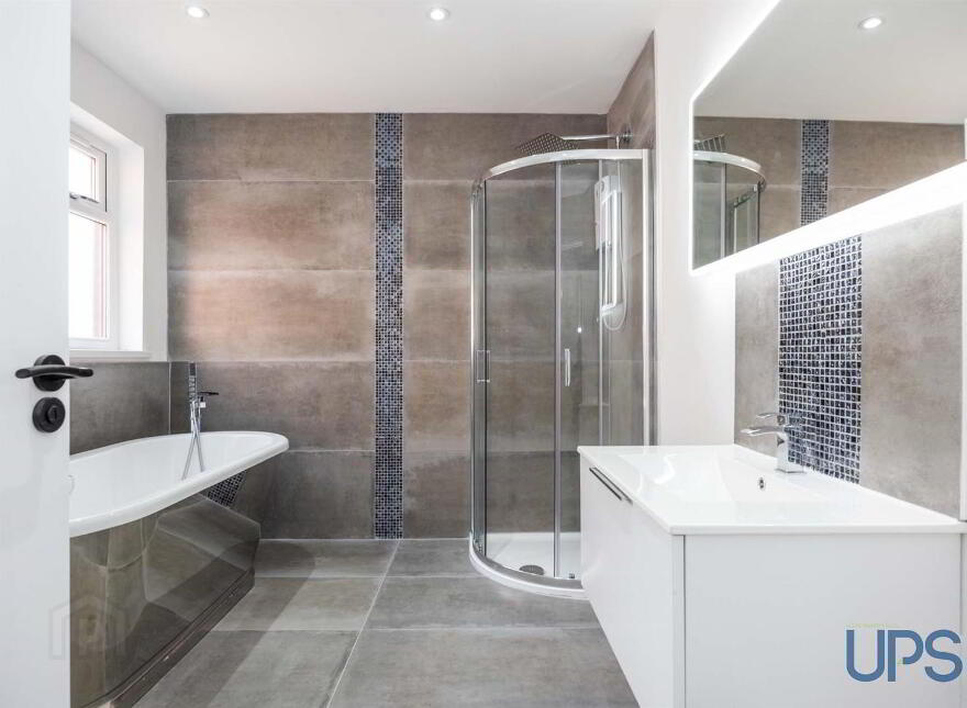 8 Nansen Street, Falls Road, Belfast, BT12 6AT