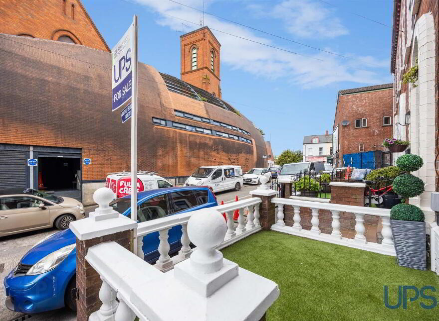 8 Nansen Street, Falls Road, Belfast, BT12 6AT