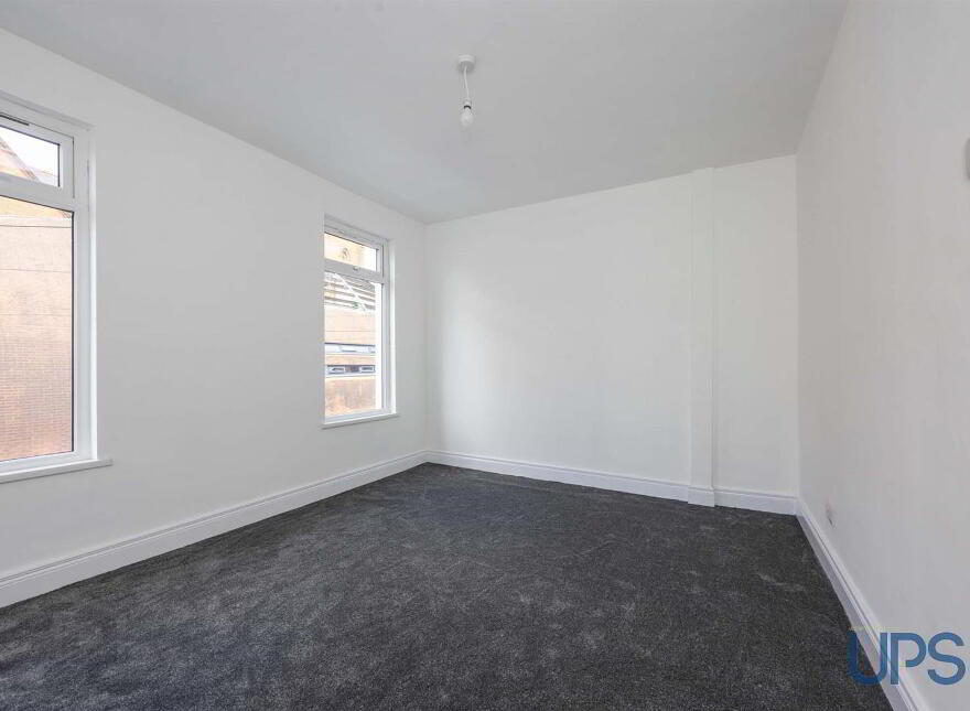 8 Nansen Street, Falls Road, Belfast, BT12 6AT