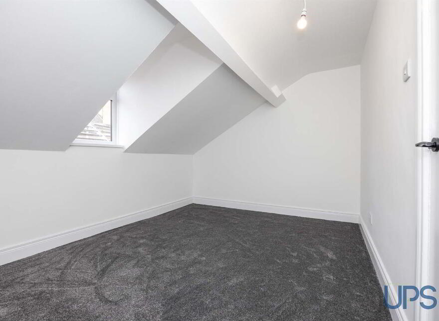 8 Nansen Street, Falls Road, Belfast, BT12 6AT