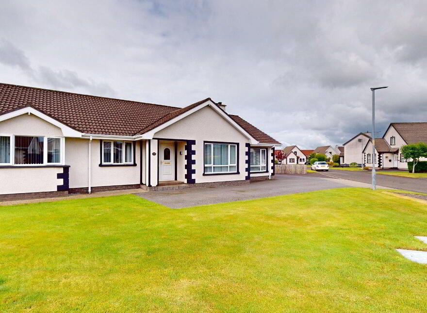 165 Mount Eden, Limavady, BT49 0TT photo
