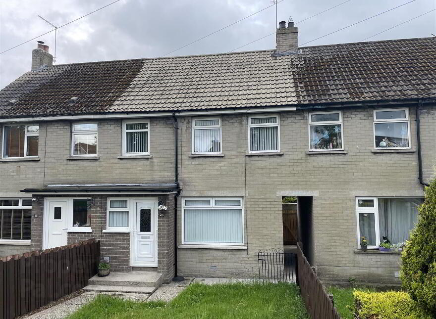 25 Dundrum Road, Dromara, Dromore, BT25 2JH photo