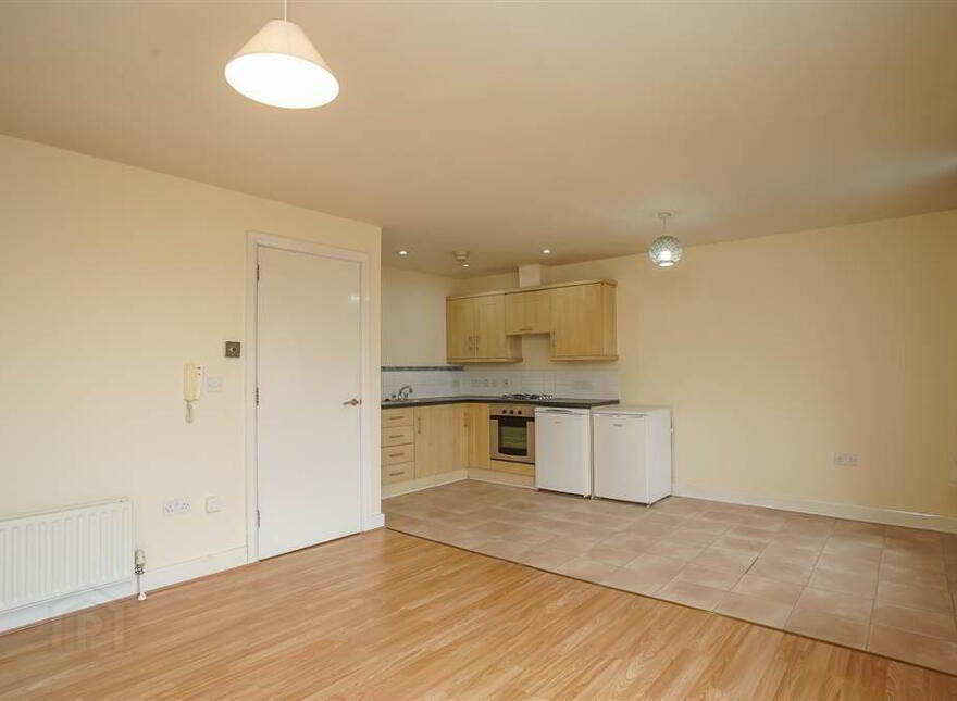 709 College Central, 4 College Avenue, Belfast, BT1 6BD