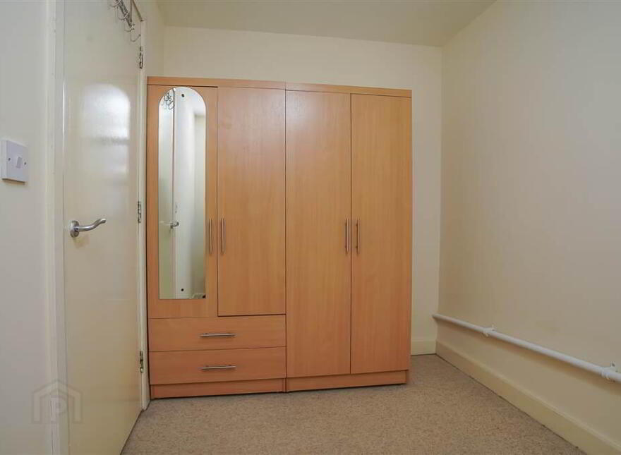 709 College Central, 4 College Avenue, Belfast, BT1 6BD