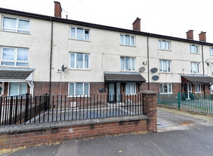 56 Whincroft Road, Belfast, BT5 7JZ photo
