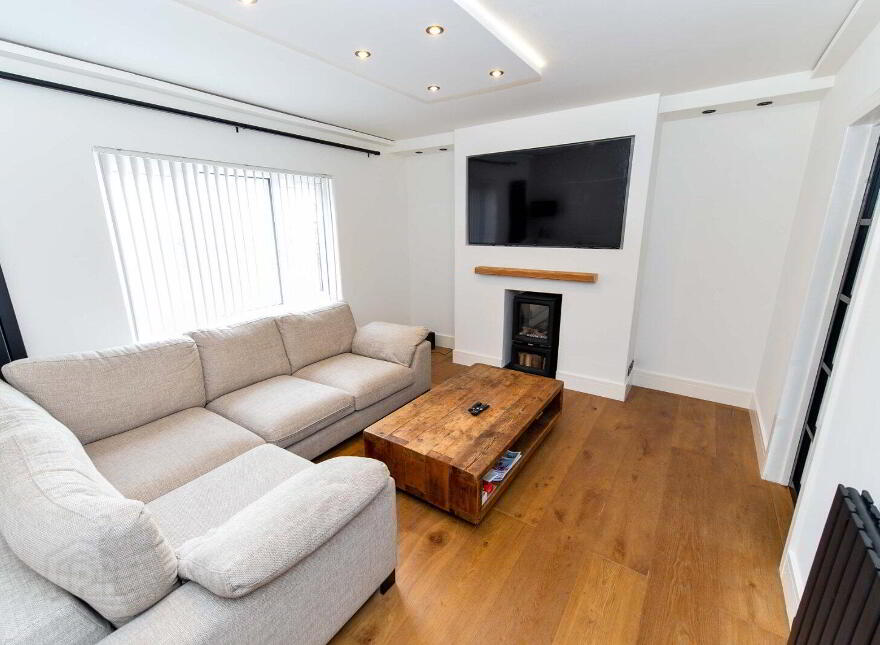 56 Whincroft Road, Belfast, BT5 7JZ