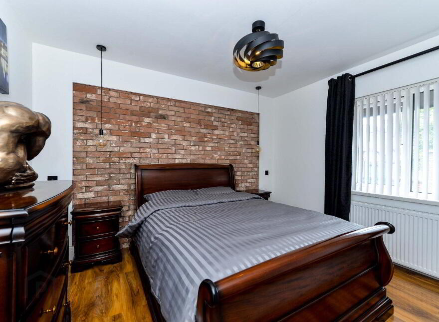 56 Whincroft Road, Belfast, BT5 7JZ