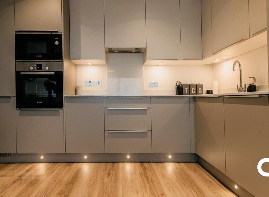 Apt 512 Portland 88, Belfast, BT7 1FE
